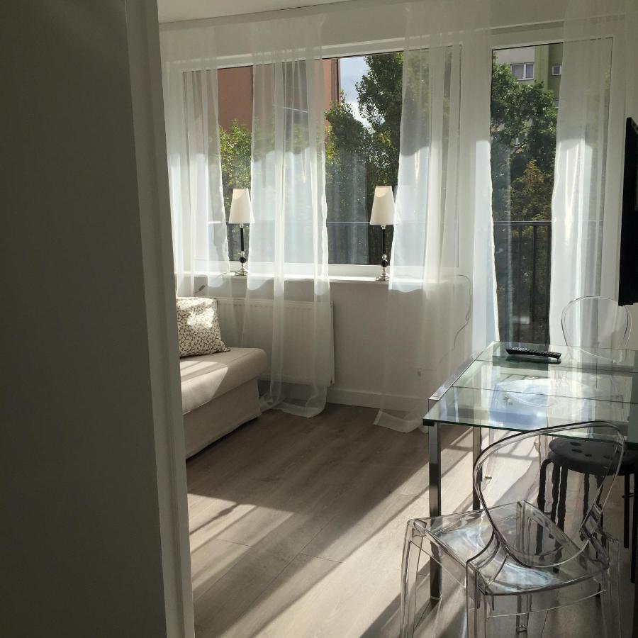 Saska Kepa Suite Warsaw Exterior photo